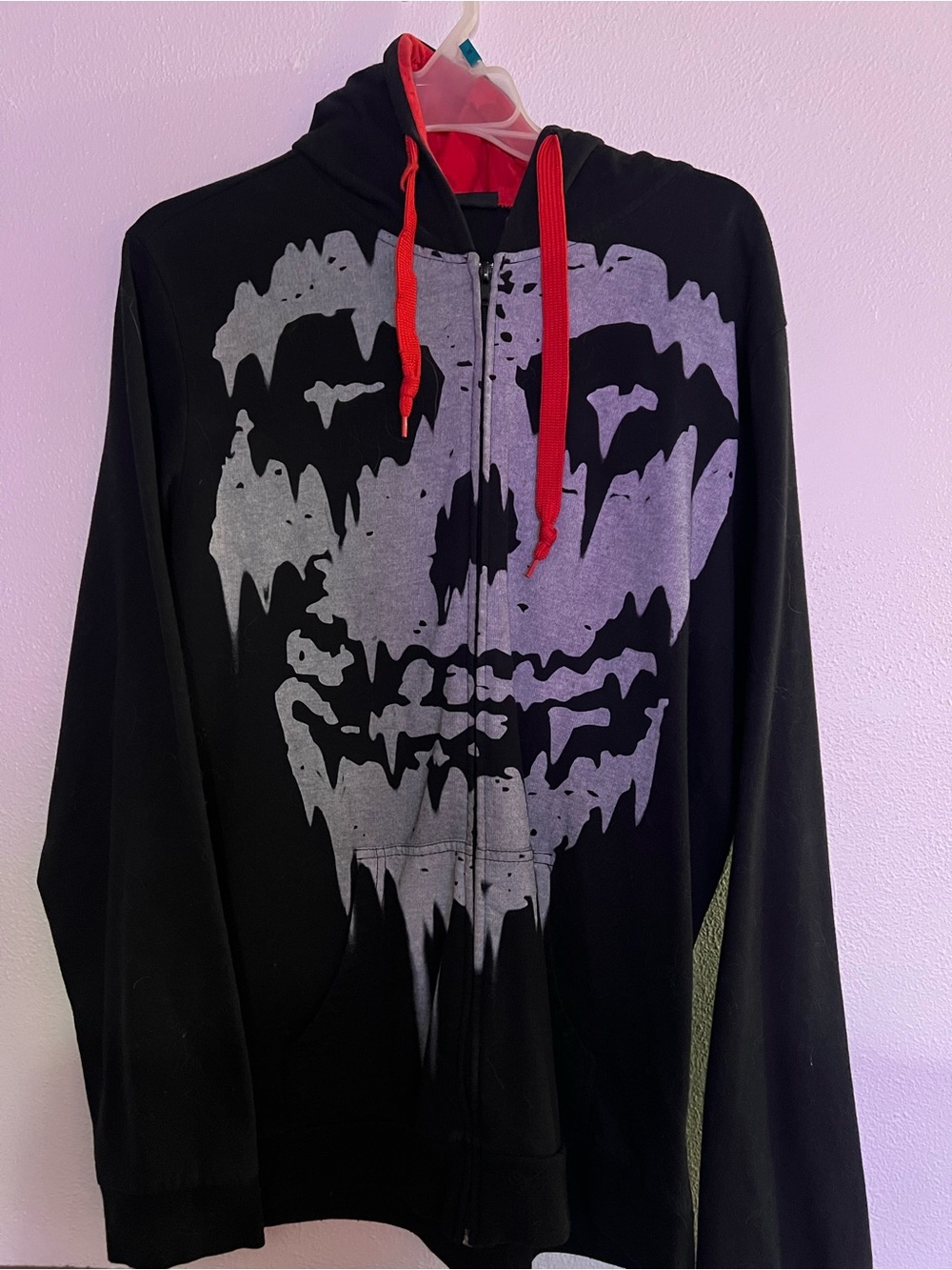 Misfits - Black Hoodie with Gray Skull Graphic and Red Accents